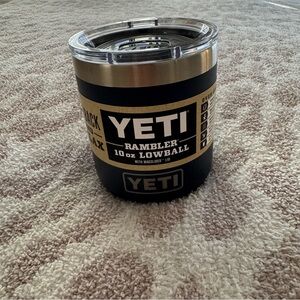 YETI Rambler 10 oz Lowball Black